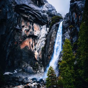 Превью обои водопад, скалы, камни, деревья, пейзаж