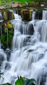 Превью обои водопад, скалы, кусты, пейзаж