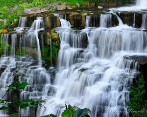 Превью обои водопад, скалы, кусты, пейзаж