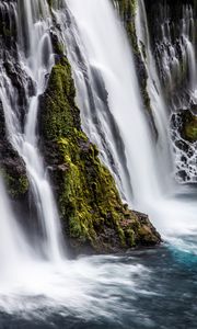 Превью обои водопад, скалы, мох, вода, поток