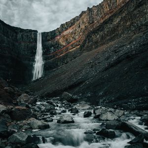 Превью обои водопад, скалы, обрыв, поток, камни
