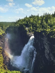 Превью обои водопад, скалы, пейзаж, природа, лес