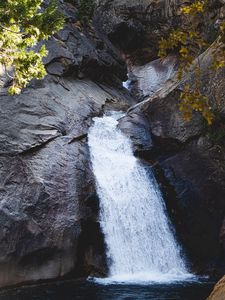 Превью обои водопад, скалы, поток, вода, ветки