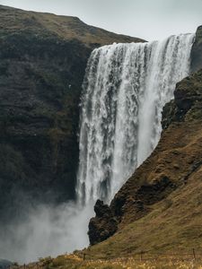 Превью обои водопад, скалы, поток, трава, вода