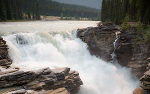 Превью обои водопад, склон, поток, скалы, деревья