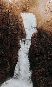 Превью обои водопад, течение, вода, трава, ветки, осень