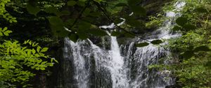 Превью обои водопад, вода, камни, листья, природа, пейзаж