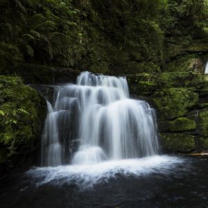 Превью обои водопад, вода, каскад, скала, мох, природа