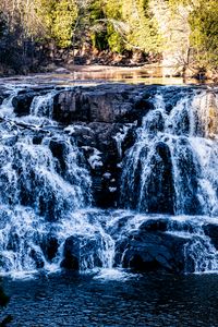 Превью обои водопад, вода, озеро, деревья, природа