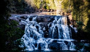 Превью обои водопад, вода, озеро, деревья, природа