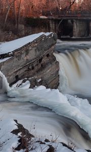 Превью обои водопад, вода, река, камни, снег, зима, природа