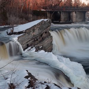 Превью обои водопад, вода, река, камни, снег, зима, природа