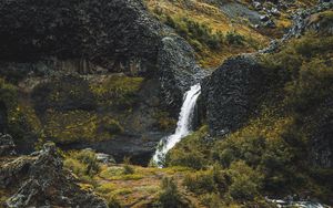 Превью обои водопад, вода, скалы, растения, камни