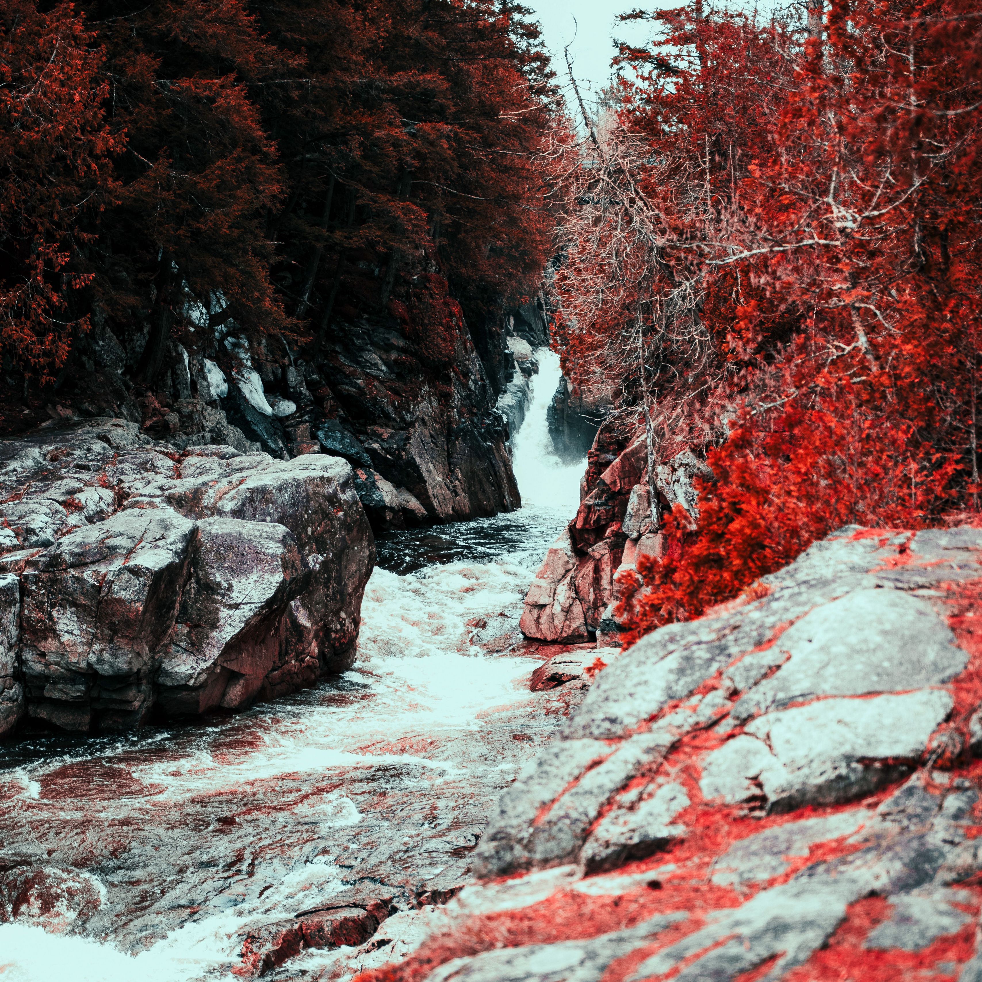 Красный камень Хакасия водопад