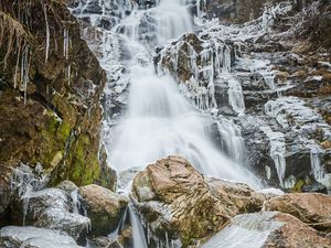 Превью обои водопад, замерзший, лед, сосульки, скалы