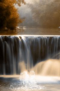 Превью обои водопад, журавль, вода, птица, деревья