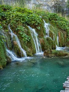 Превью обои водопады, река, листья, пейзаж, природа