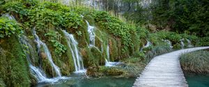 Превью обои водопады, река, листья, пейзаж, природа