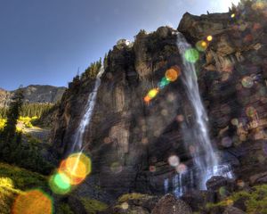 Превью обои водопады, солнце, блики, лучи, скала