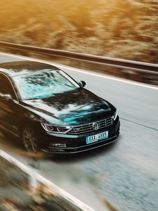 Превью обои volkswagen, автомобиль, черный, бизнес-класс, дорога, асфальт, движение