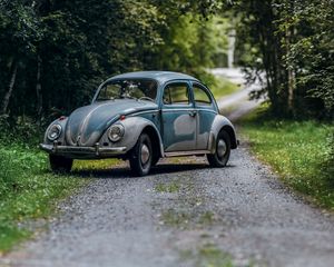 Превью обои volkswagen beetle, volkswagen, автомобиль, ретро, старый