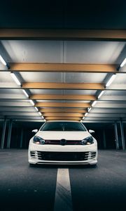 Превью обои volkswagen golf gti, volkswagen, автомобиль, белый, вид спереди