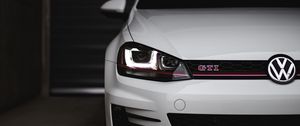 Превью обои volkswagen golf gti, volkswagen, автомобиль, белый