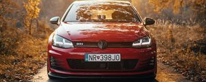 Превью обои volkswagen golf gti, volkswagen, машина, красный, вид спереди