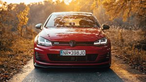 Превью обои volkswagen golf gti, volkswagen, машина, красный, вид спереди