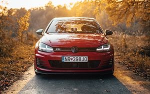 Превью обои volkswagen golf gti, volkswagen, машина, красный, вид спереди