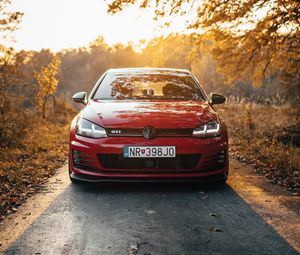 Превью обои volkswagen golf gti, volkswagen, машина, красный, вид спереди