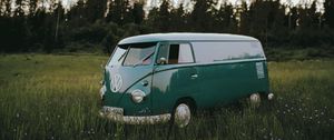 Превью обои volkswagen t1, volkswagen, машина, поле, трава