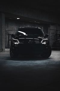 Превью обои volkswagen tiguan, volkswagen, машина, черный, темный, внедорожник