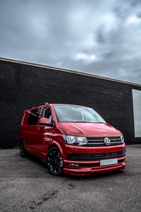 Превью обои volkswagen transporter, минивэн, красный, вид сбоку