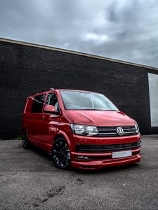 Превью обои volkswagen transporter, минивэн, красный, вид сбоку