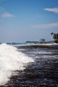 Превью обои волна, море, океан, брызги, берег