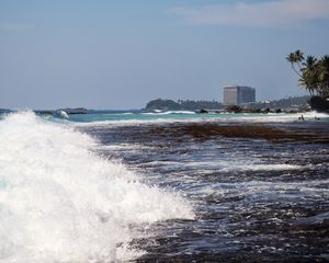 Превью обои волна, море, океан, брызги, берег