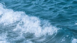 Превью обои волны, брызги, вода, море, поверхность