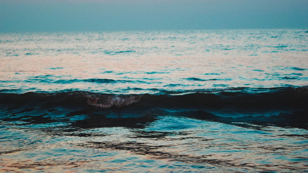 Обои волны, море, вода, сумерки, рябь