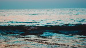 Превью обои волны, море, вода, сумерки, рябь