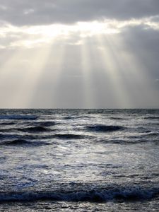 Превью обои волны, свечение, небо, море