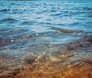 Превью обои волны, вода, прозрачный, озеро