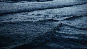 Превью обои волны, вода, волнистый, блики, рябь