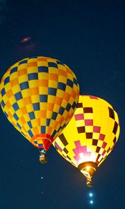 Превью обои воздушные шары, путешествие, облака, небо, полет, высота, темный