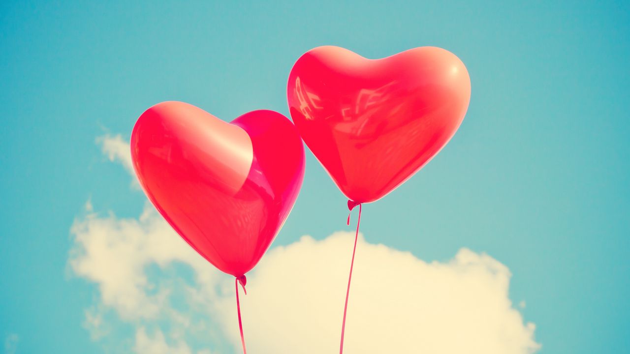 Обои воздушные шары, сердце, любовь, небо, легкость