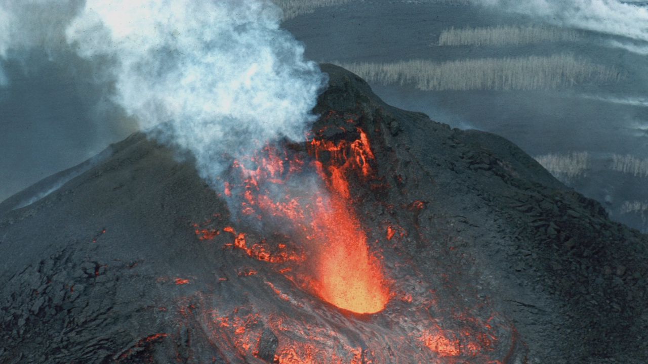Обои вулкан, извержение, лава, кратер