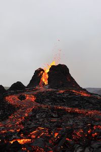 Превью обои вулкан, лава, извержение, брызги, горячий