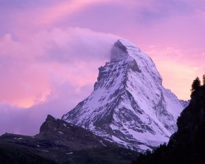 Превью обои wind shear, matterhorn, швейцария, вершина, ветер, снег