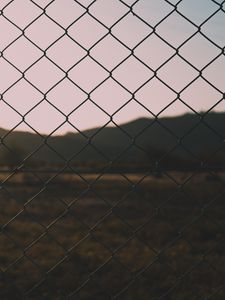 Превью обои забор, сетка, размытость, природа