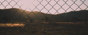Превью обои забор, сетка, размытость, природа